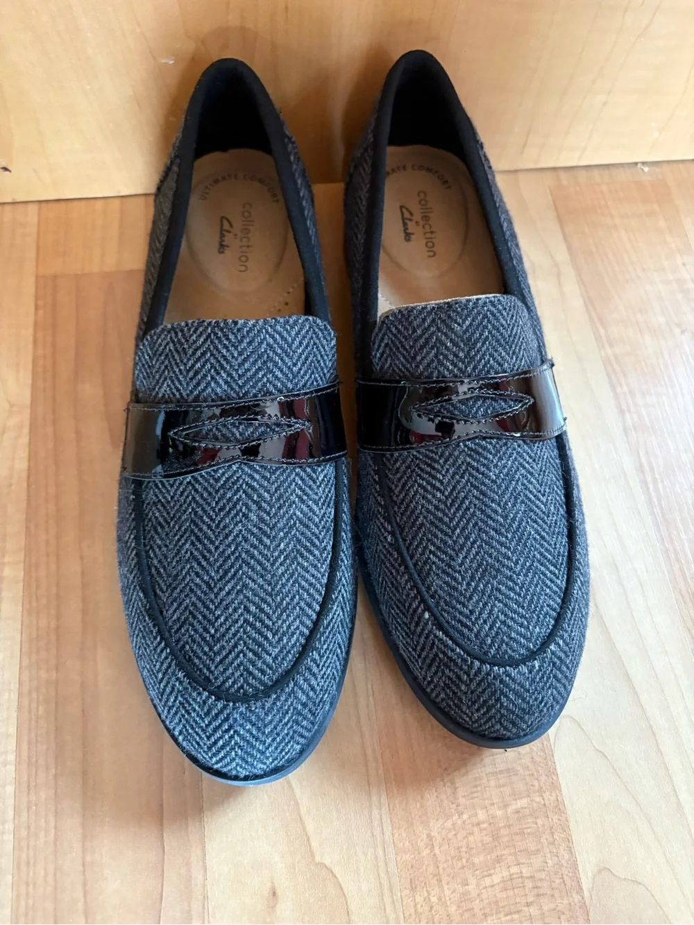 CLARKS Trish Rose Penny loafer Women • Size US 8 •